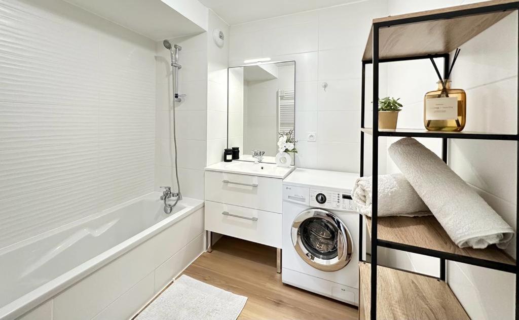 La Frontaliere Apartman Ambilly Kültér fotó